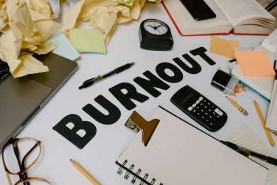 Burnout vs bienestar: el desafo de las MiPyMEs ante la 